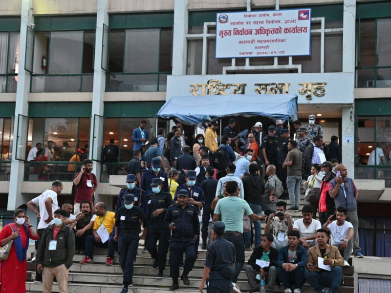 १ लाख ४५ हजार ११ उम्मेदवारको भाग्य ब्यालेट बक्समा बन्द